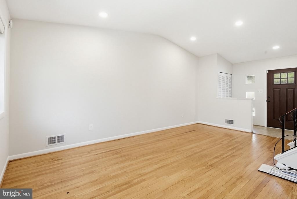 9717 Hedin Drive - Photo 17