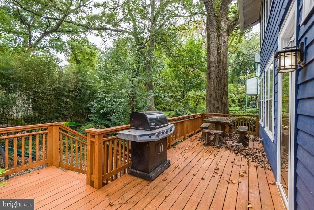 7413 Maple Avenue - Photo 39