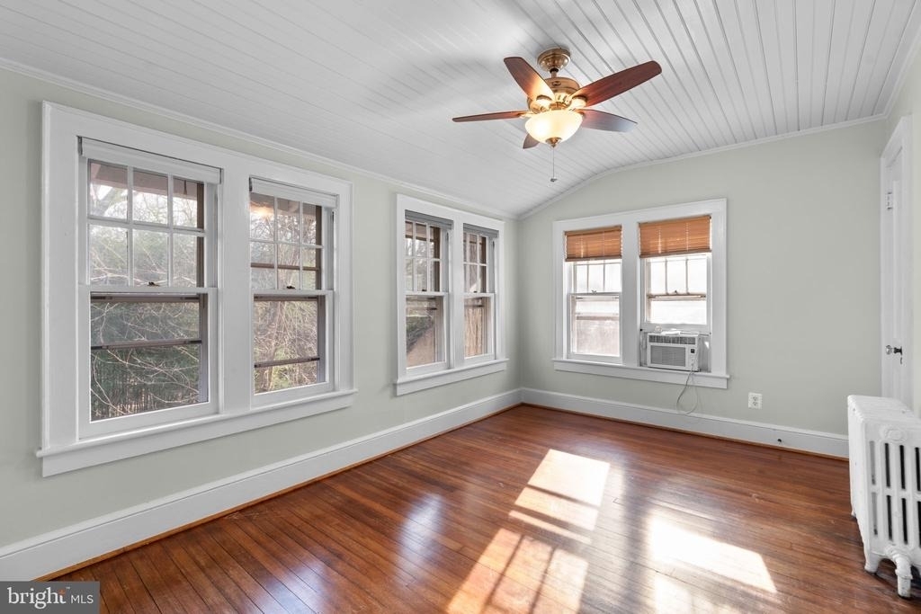 7413 Maple Avenue - Photo 26