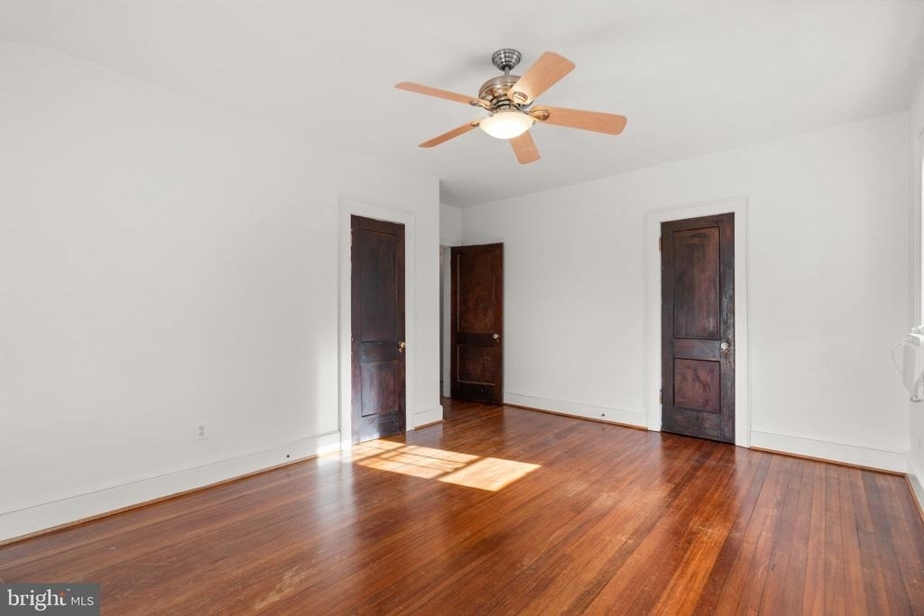 7413 Maple Avenue - Photo 17
