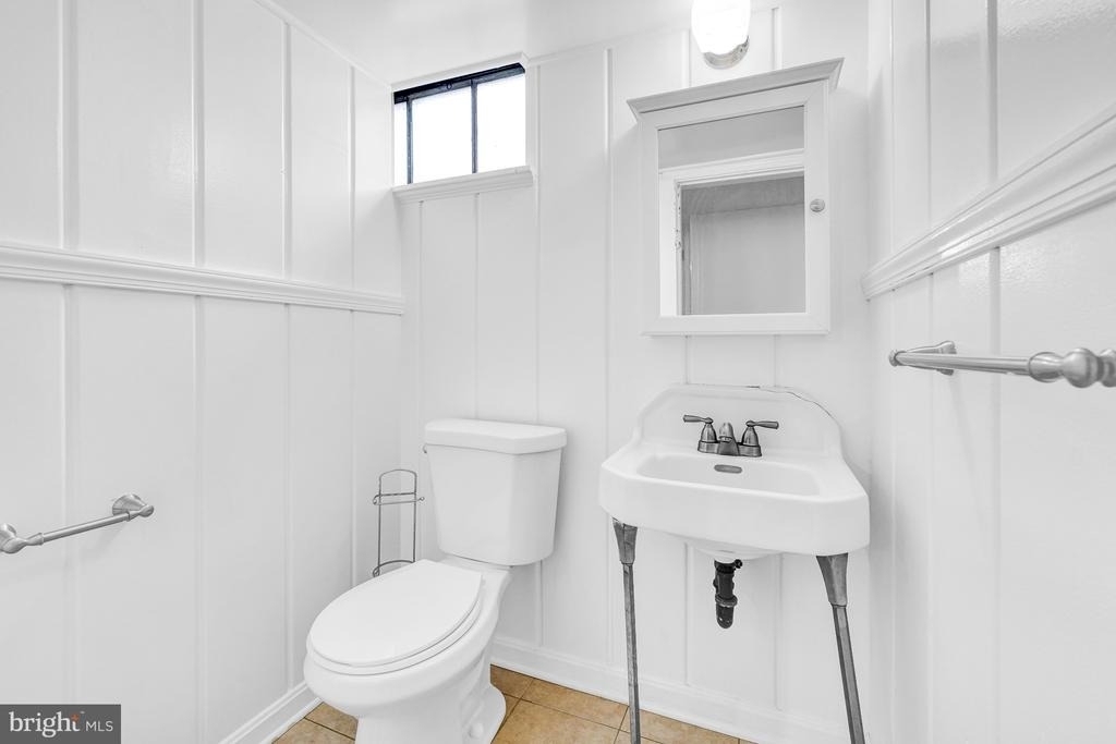 9314 Wire Avenue - Photo 25