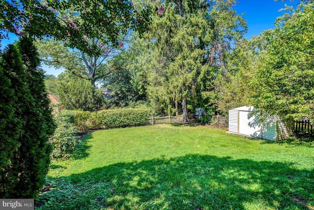 9314 Wire Avenue - Photo 29