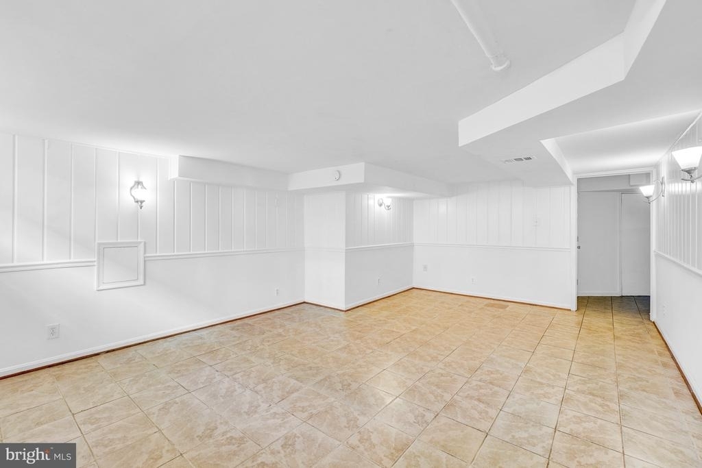 9314 Wire Avenue - Photo 26