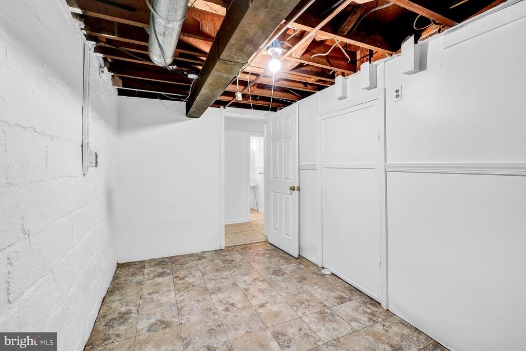 9314 Wire Avenue - Photo 24