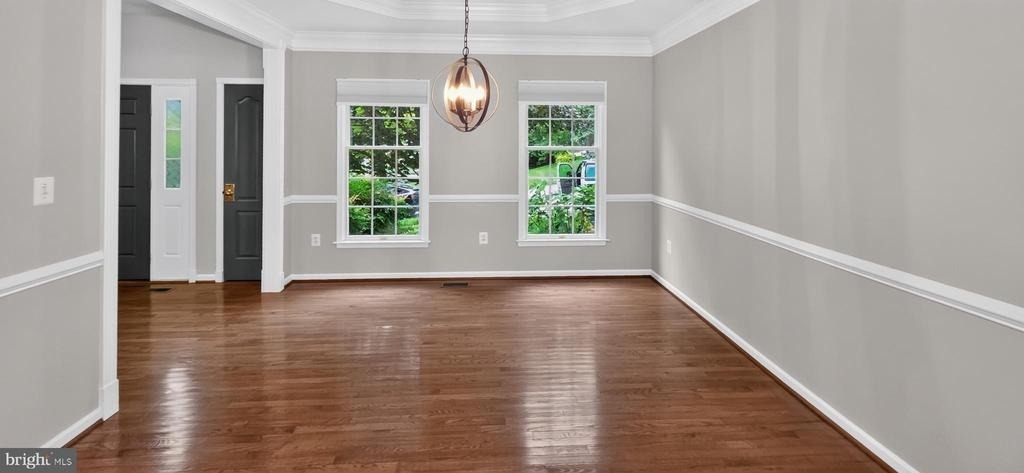 6933 Sandy Creek Court - Photo 12