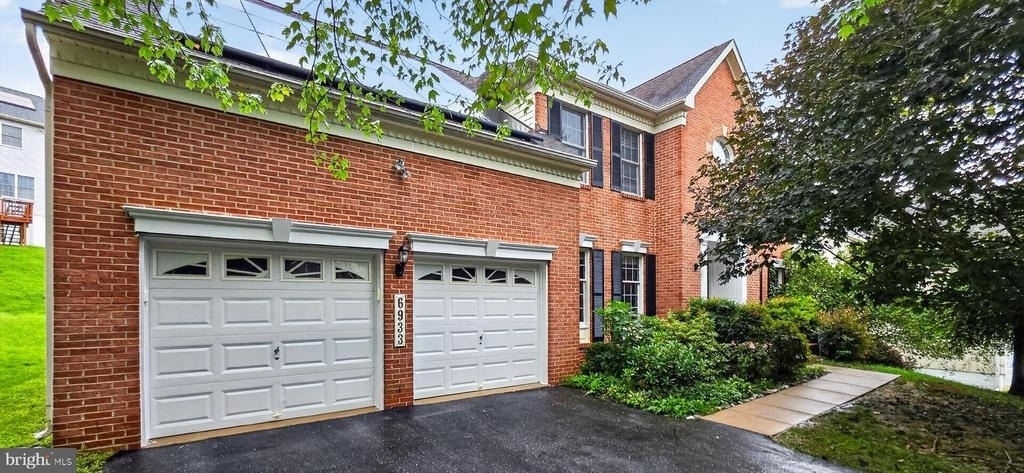 6933 Sandy Creek Court - Photo 1