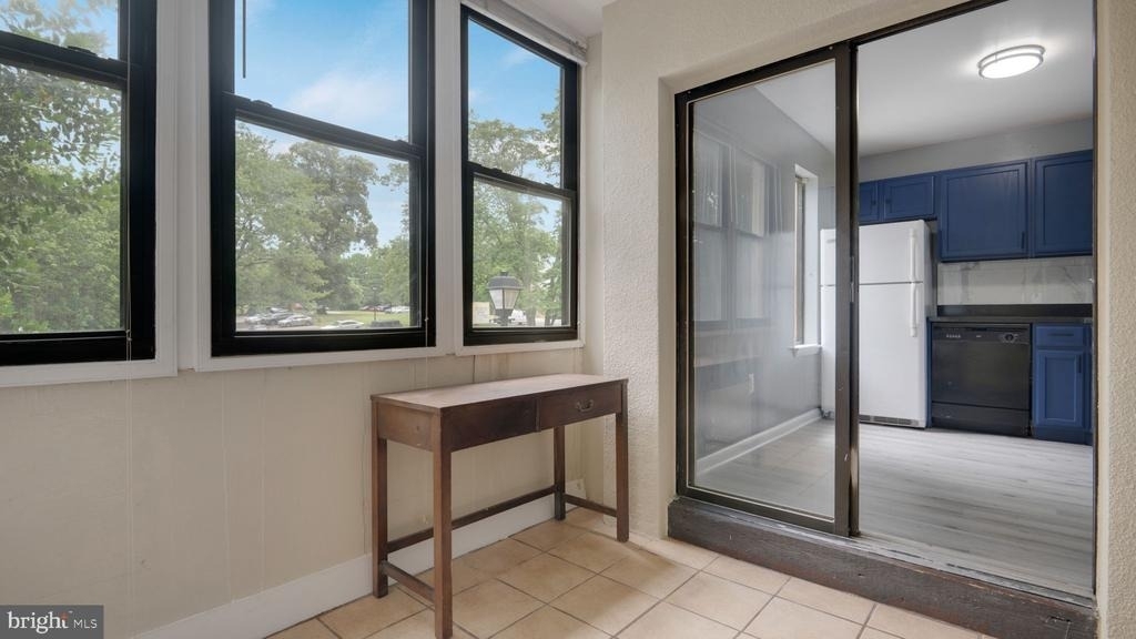 9653 Whiteacre Road - Photo 5