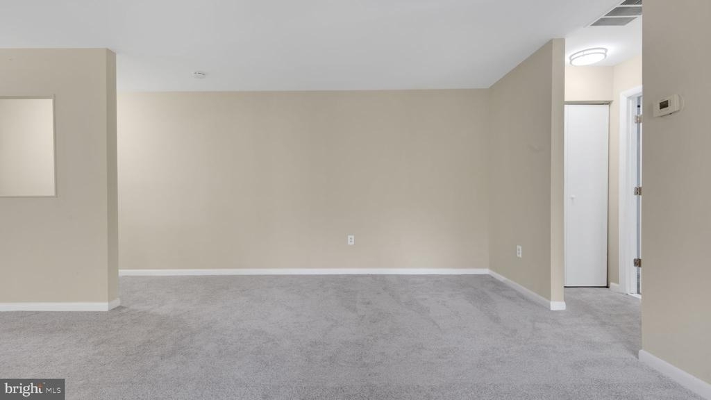 9653 Whiteacre Road - Photo 9