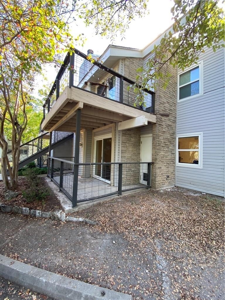 2119 Oxford Ave - Photo 5