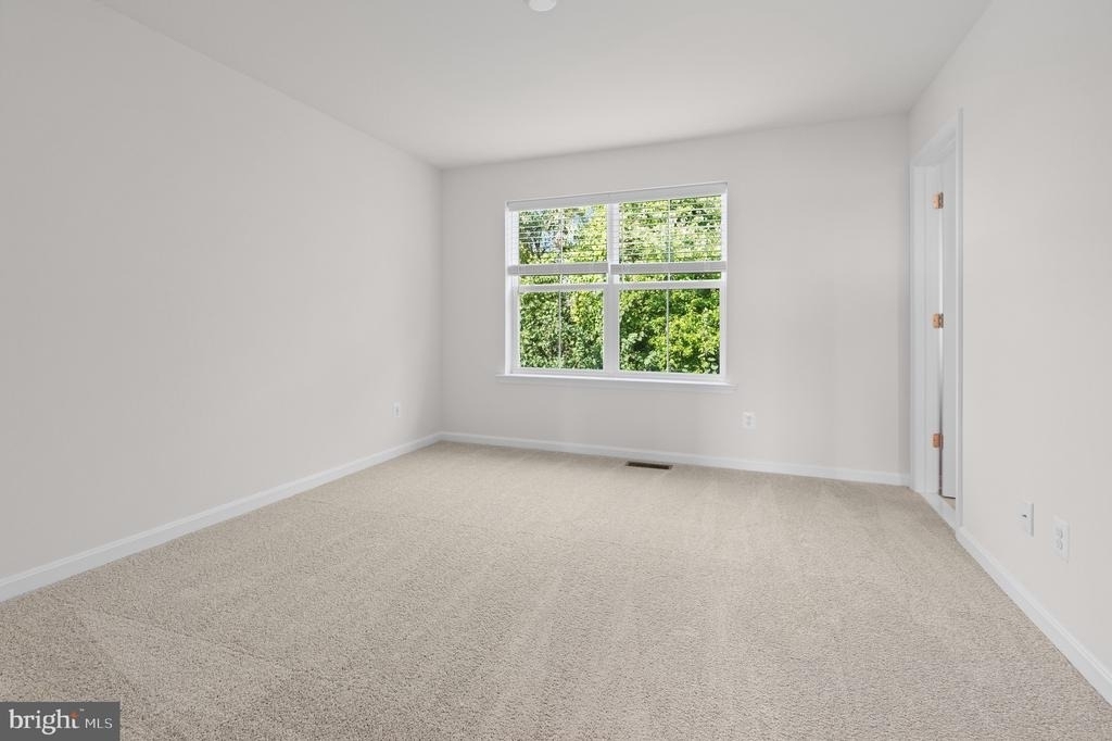 377 Tumblers Way - Photo 15