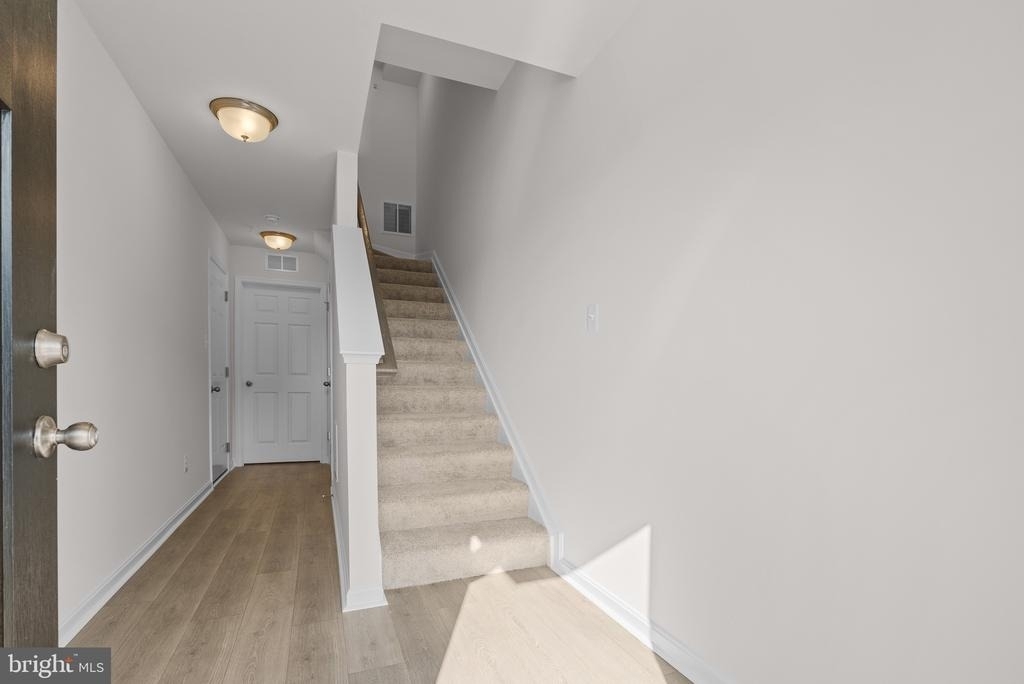 377 Tumblers Way - Photo 2