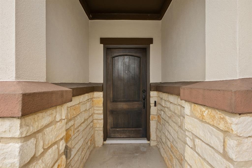 6605 Verona Pl - Photo 1
