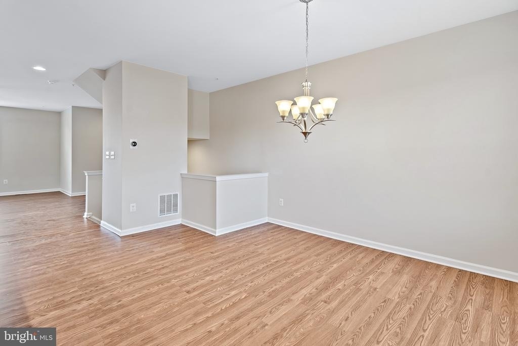 1549 Wilmer Park Lane - Photo 12