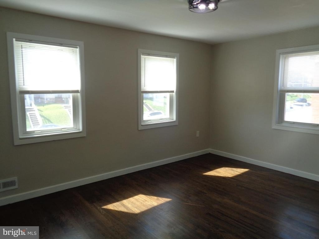 7150 Eastbrook Avenue - Photo 13