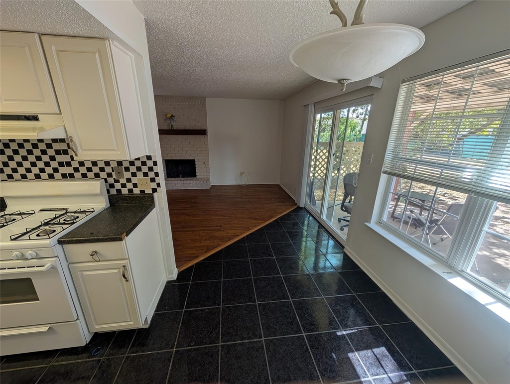 1201 Doreen Ct - Photo 15