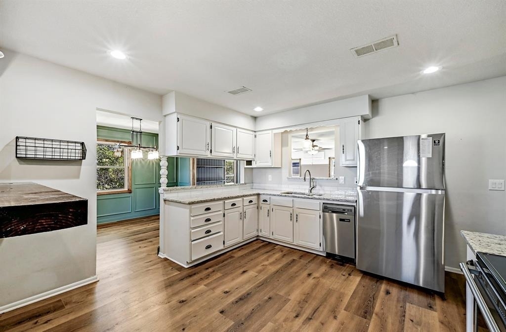 551 N Grange St - Photo 9