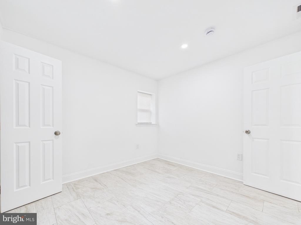 1315 Harlem Avenue - Photo 14