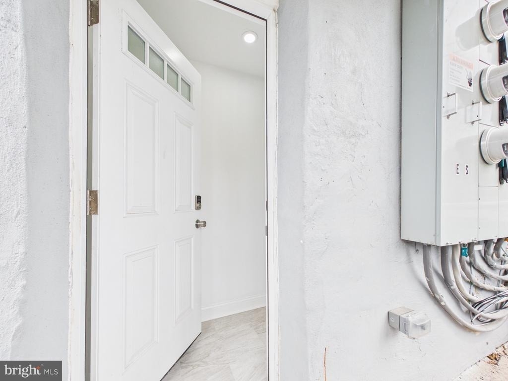 1315 Harlem Avenue - Photo 17