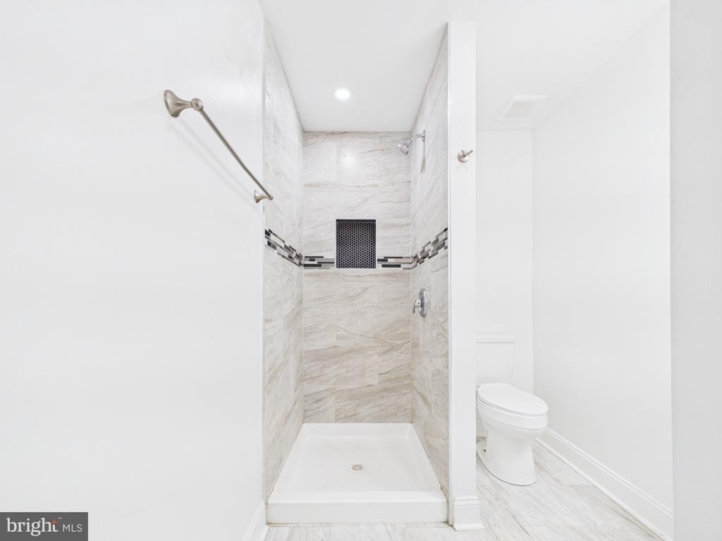 1315 Harlem Avenue - Photo 11