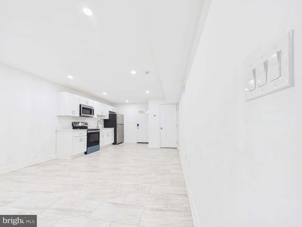 1315 Harlem Avenue - Photo 5