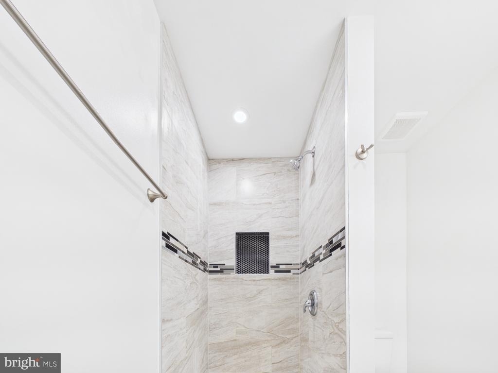 1315 Harlem Avenue - Photo 10