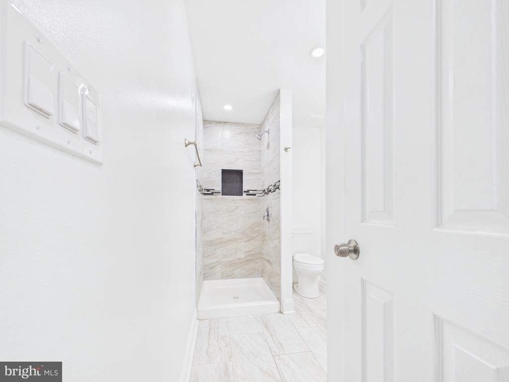 1315 Harlem Avenue - Photo 7