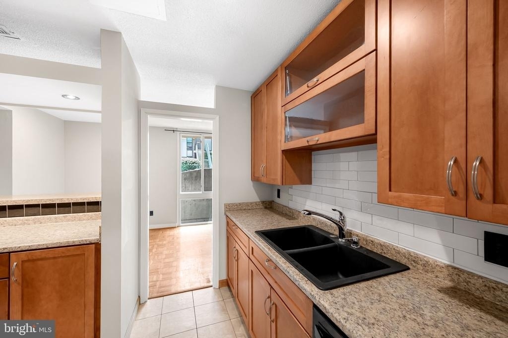 2302 Wineberry Terrace - Photo 11