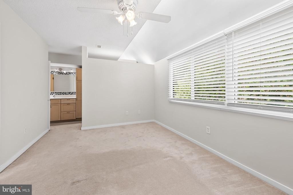 2302 Wineberry Terrace - Photo 28
