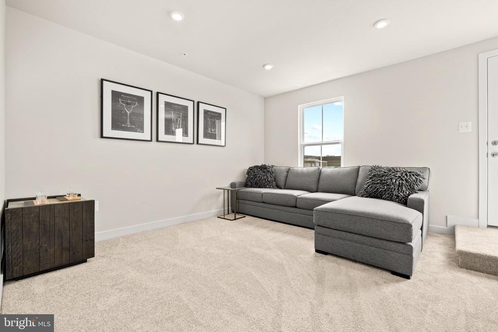 828 Watts Street - Photo 40