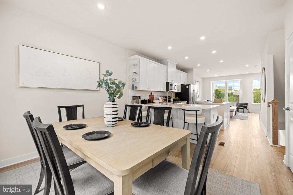 828 Watts Street - Photo 15
