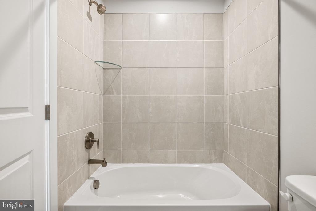 828 Watts Street - Photo 38