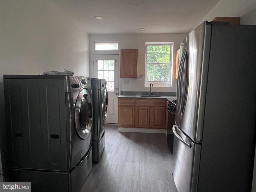 430 Whitridge Avenue - Photo 1