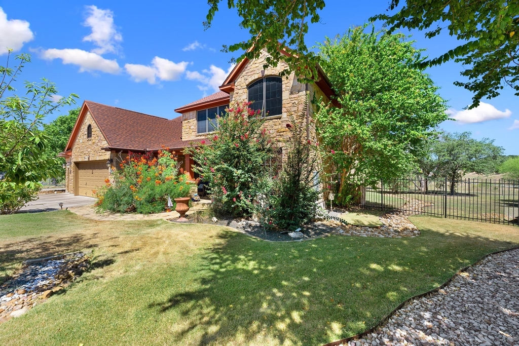 22140 Rose Grass Ln - Photo 2