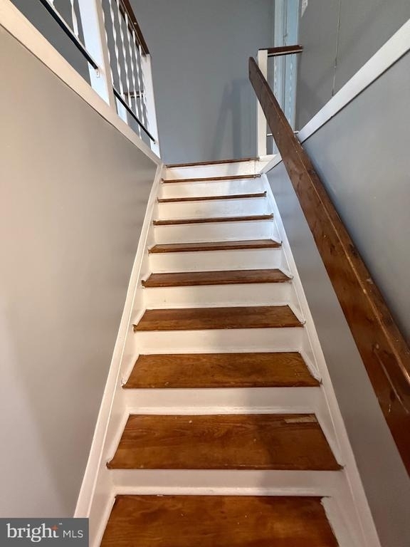323 Collins Avenue - Photo 2
