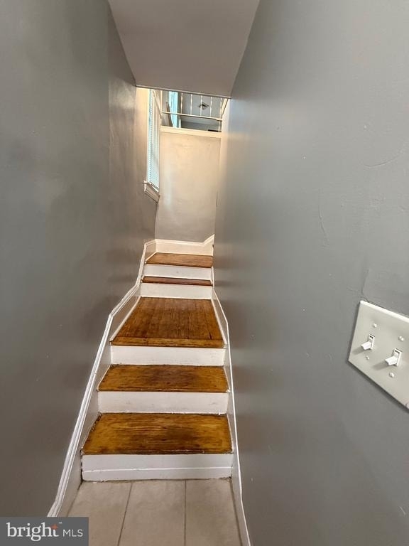 323 Collins Avenue - Photo 1