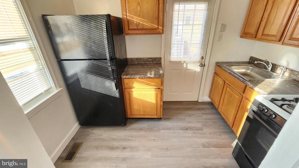 4518 Fairfax Road - Photo 3