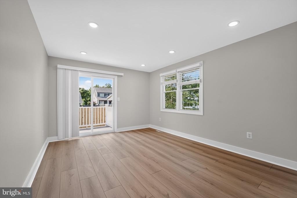 921 Central Street - Photo 17