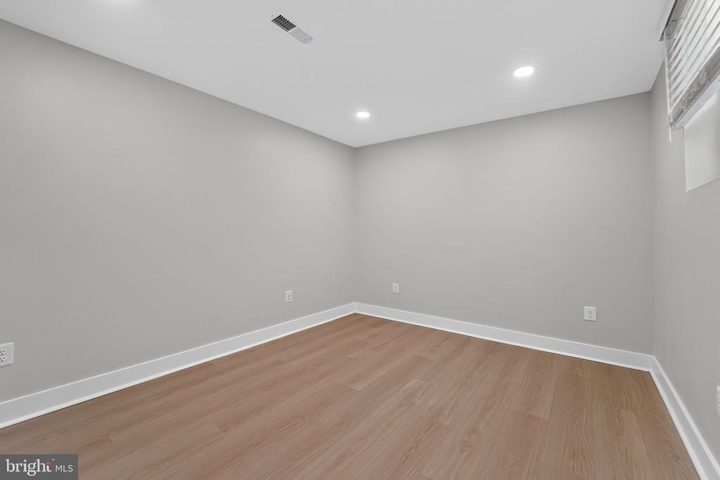 921 Central Street - Photo 23