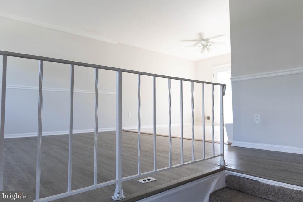 325 Londontown Road - Photo 8