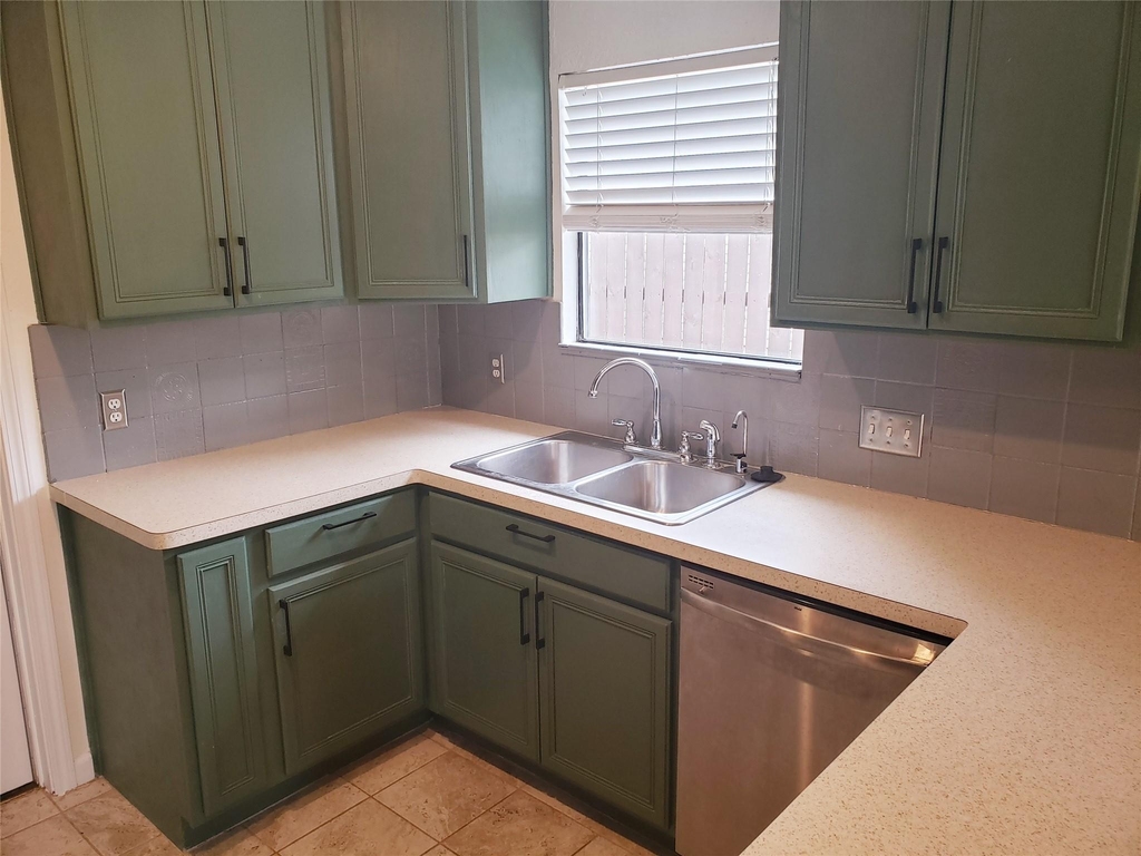 404 Oakridge Pass - Photo 9