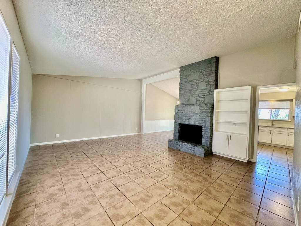 12310 Willow Wild Dr - Photo 4