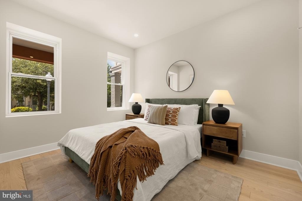 1128 Morse Street Ne - Photo 10