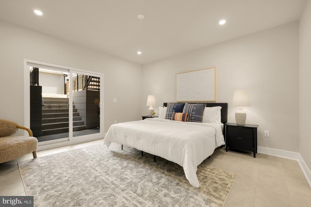 1128 Morse Street Ne - Photo 12