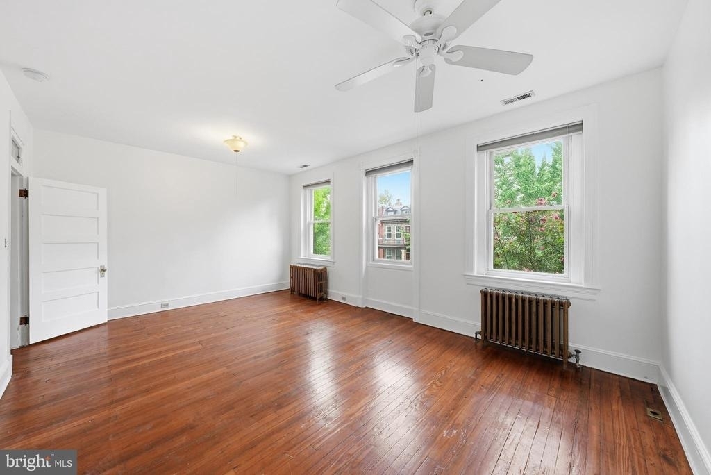 1419 Monroe Street Nw - Photo 18