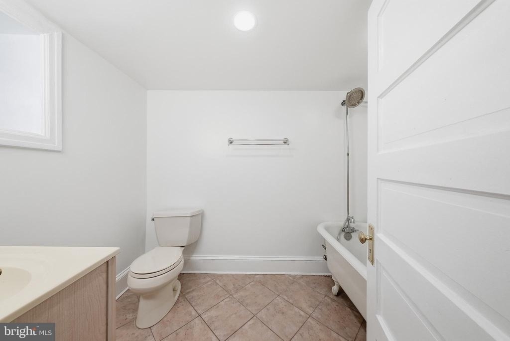 1419 Monroe Street Nw - Photo 34