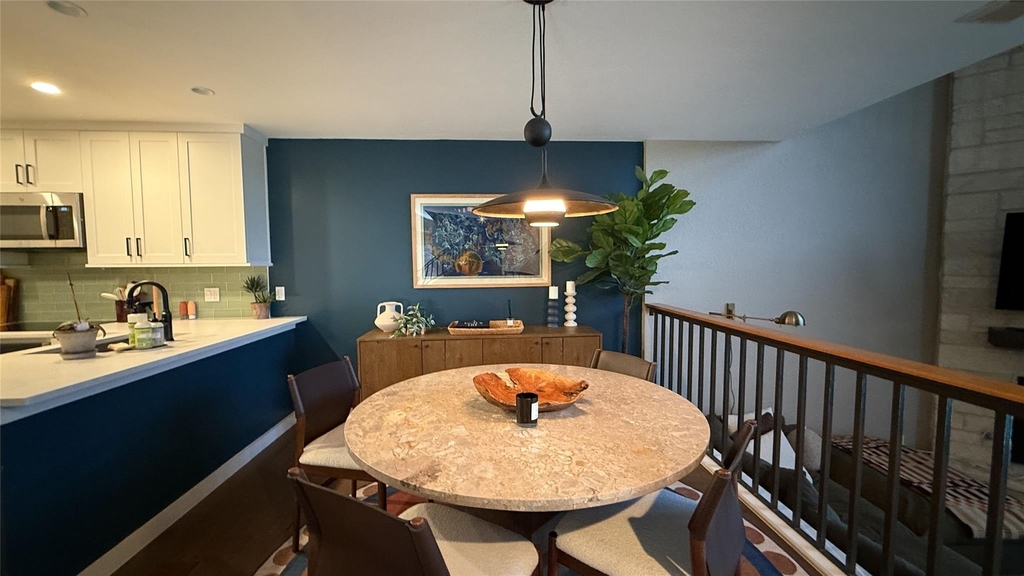 1321 Spyglass Dr - Photo 2