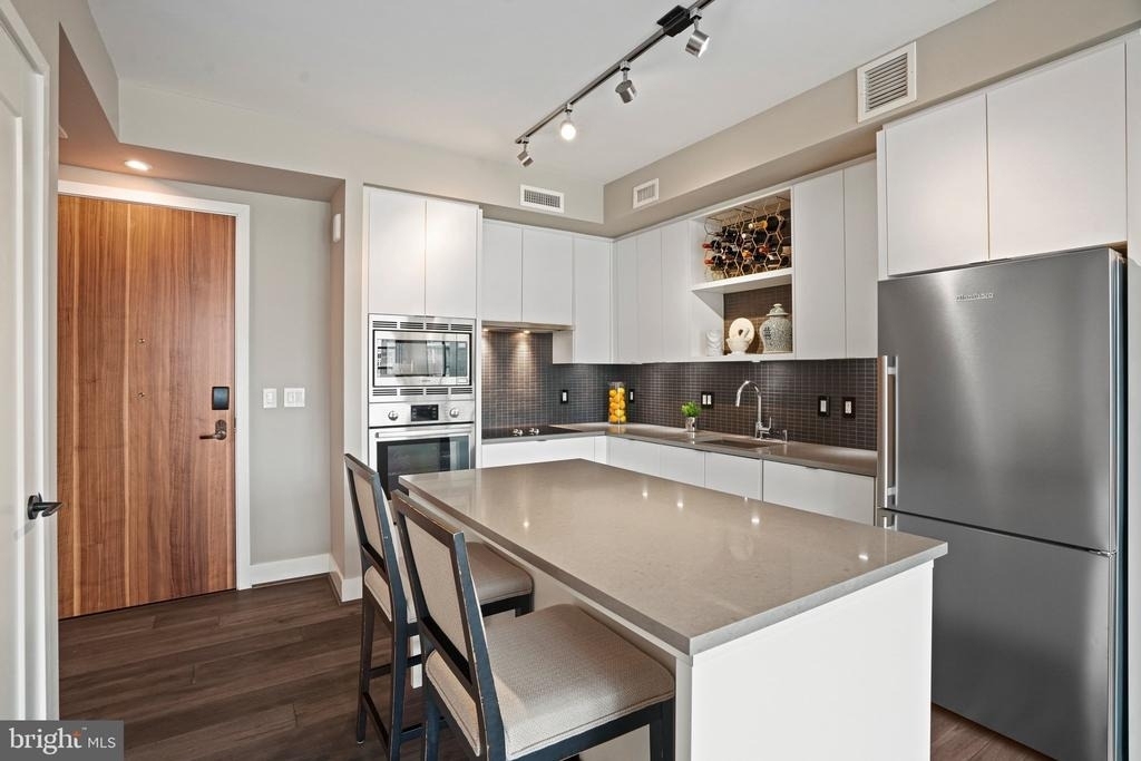 1300 4th Street Se - Photo 6