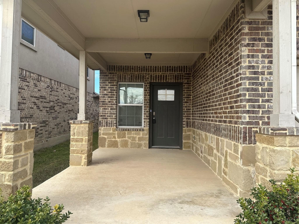 1440 Fairhaven Gtwy - Photo 2