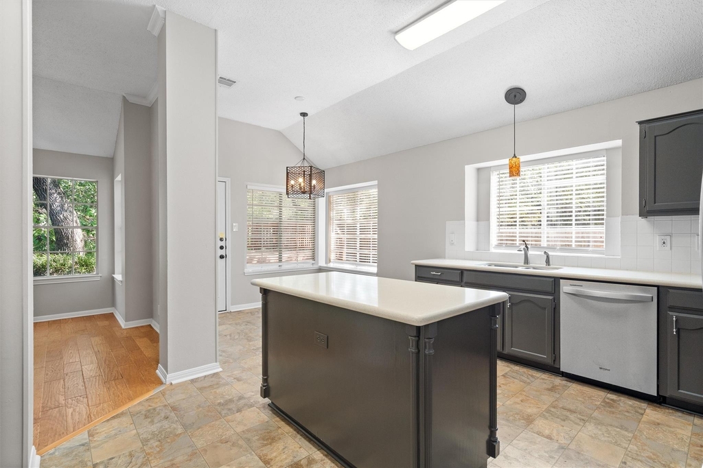 3503 Latimer Dr - Photo 11