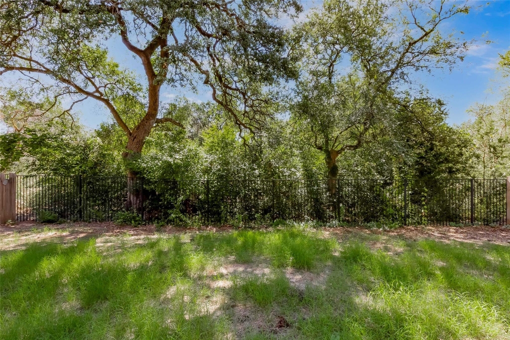15517 Bended Knee Dr - Photo 32